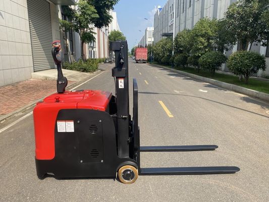 2 Ton Electric Reach Truck Polyurethane Tire 1400mm Wheelbase