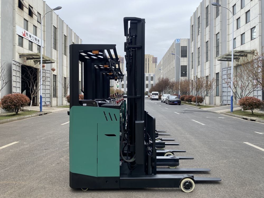 Rated Load 1500 KG Electric Pallet Forklift Electric Stacker Lift CE