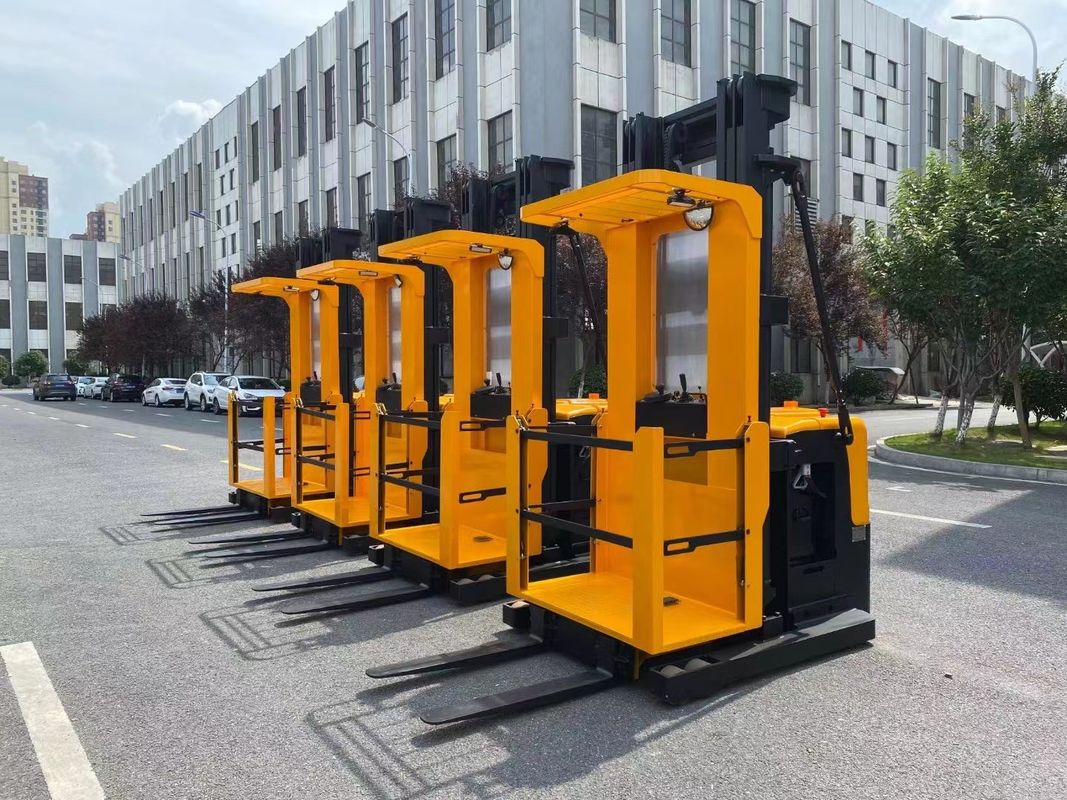 1.5 Ton Electric Intelligent Picking Vehicle Truck For Picking Goods From Shelves Lifting Height 6000 MM